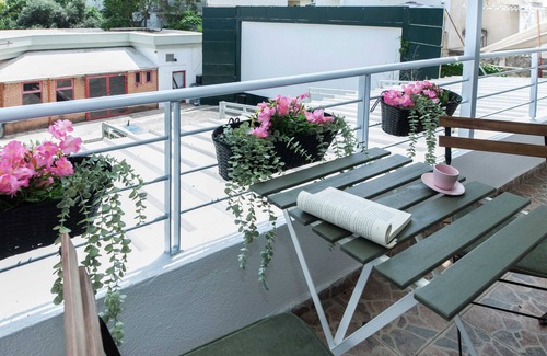 Dafni-Ymittos Apartment | Luxurious 3 Bd Modern Apt in Dafni