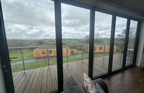 Chittlehamholt Cabin | Luxurious 3 bedroom lodges with views over the lush green valley
