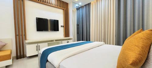 Uttara Apartment | Luxurious 3-bhk highly secured & close to airport