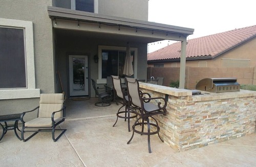 Maricopa House | Luxurious 3000sq Ft 4 Bdr House with Private Pool and Hot Tub