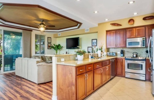 Kamuela House | Luxurious 3BR/3BA with Private Beach Club Access