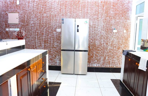 Mombasa Apartment | luxurious 4 bedroom house with Jaccuzi and movie room in Mombasa Bamburi Utange