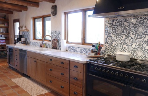 Seton Village House | LUXURIOUS 4BR/3BA SANTA FE ESCAPE