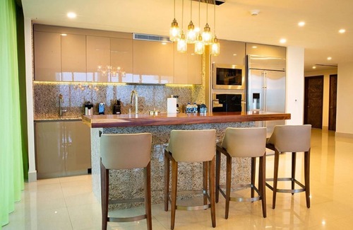Playa Mujeres Resort | Luxurious 5-Diamond 3-BR Oceanfront at Garza Blanca: Private Jacuzzi & Butler
