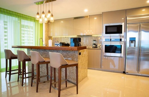 Playa Mujeres Resort | Luxurious 5-Diamond 3-BR Oceanfront at Garza Blanca: Private Jacuzzi & Butler