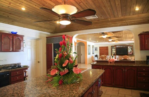 Cap Estate Villa | Luxurious 5 Star Ocean View Villa, Fully-Staffed with Chef, 5 min. Walk To Beach