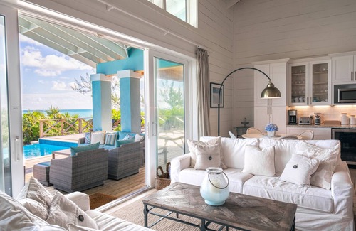 William's Town Villa | Luxurious 5000 sqft SilverPalmsVilla Private Heated Pool/Spa/ocean gazebo/kayaks