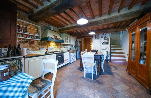 Castiglione d'Orcia House | Luxurious Agriturismo Agriturismo Terme Bagni San Filippo Val d'Orcia.