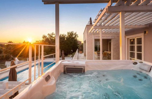 Rezanci Villa | Luxurious and spacious complex for large groups