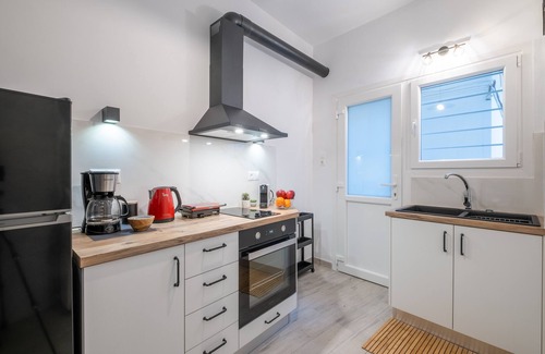 Pangrati Apartment | Luxurious and Stylish Athenian Apartment in the heart of the city