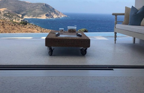 Antiparos Villa | Luxurious Antiparos Villa with Infinity Pool and Stunning Sea and Sunset views