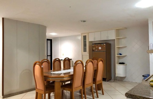 Southeast Region Apartment | Luxurious Apartament 5 Suites 4 Car Garage in Front of the Beach in Guarapari-ES