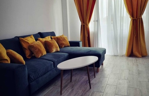 Corabia Apartment | Luxurious Apartment With 3 Rooms and 2 Bathrooms Claudia