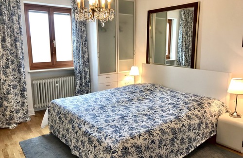 Poecking Apartment | Luxurious apartment with large balcony and communal garden
