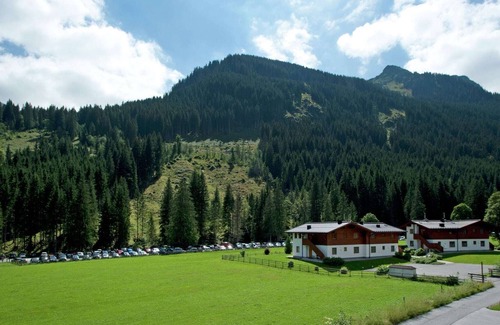 Hinterglemm Ski Chalet | Luxurious mountain chalet in Saalbach-Hinterglemm with private sauna