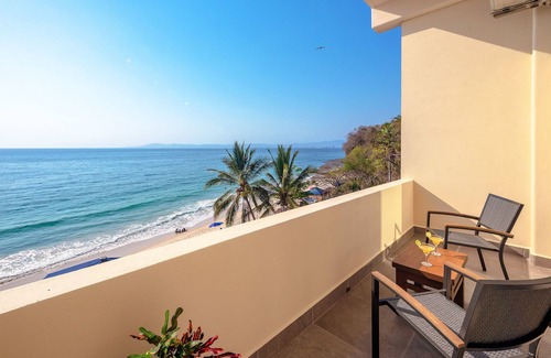 South Shore Hotel Area Villa | Luxurious Beachfront Villa, the safest swimming beach just 3.5 miles south of PV