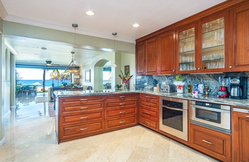 Playa Flamingo Villa | Luxurious Beachfront Villa
