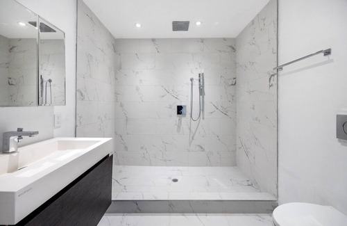 Alphabet City Apartment | Luxurious Brand New 3 Bedroom, 2 Bath Apt in the Heart of East Village!