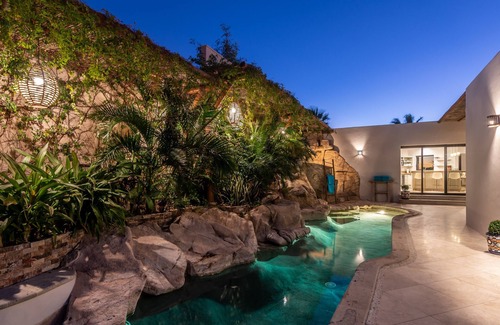 Pedregal House | Luxurious Casa Carmelo 5 Master Bedrooms-Large Sea of Cortez & Pacific Terraces