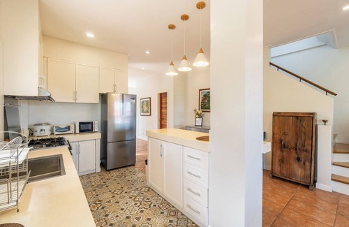 Calaca Condo | Luxurious Cedar Home @ Canyon Woods w/Pool & View