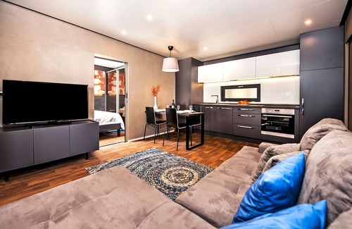 Bale Ski Chalet | Luxurious chalet with two bathrooms and sea view