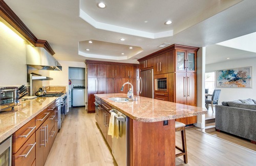Channel Islands House | Luxurious Channel Islands Harbor Home w/Boat Dock