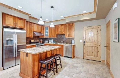 Bear Valley Condo | Luxurious Condo -Modern Condo! - SM #207 by Bear Valley Vacation Rentals