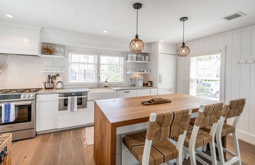 Nantucket Town Cottage | LUXURIOUS Cottage with Breathtaking Harbor Views