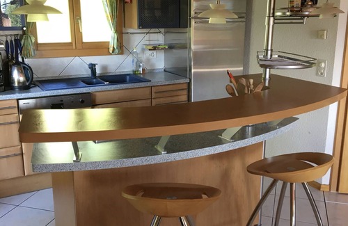 Vex Ski Chalet | Luxurious, detached chalet with Hot Tub + Sauna - in the 4 Valleys ski area