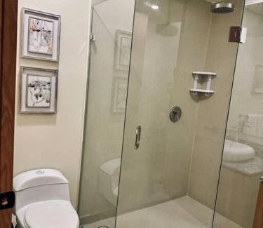 Puente del Mar Apartment | Luxurious First-Floor Apartment in Isla Residences
