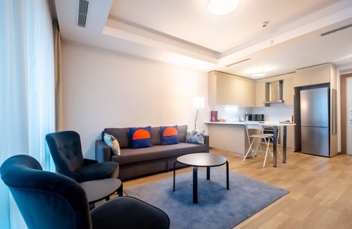 Maslak Apartment | Luxurious Flat with City View in Maslak