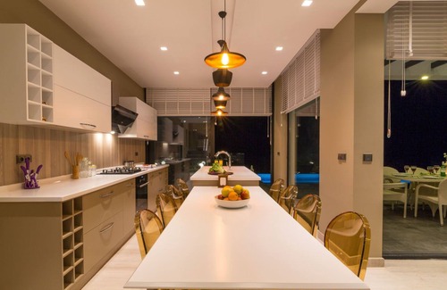 Kalkan Villa | Luxurious four bedroom villa, stunning sea and mountain views over Kalkan