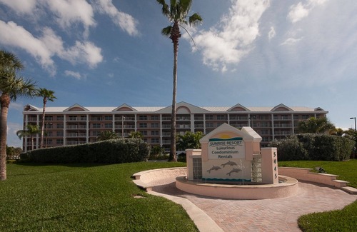 St. Pete Beach Condo | Luxurious, Fully Equipped, 5th Floor Condo with Breathtaking Views of Gulf/Bay
