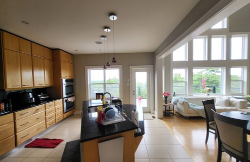 Bedford House | Luxurious Getaway Home with Scenic Views of the Halifax Harbor!