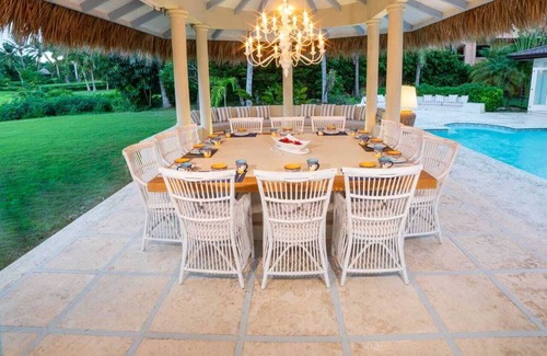 Los Naranjos Villa | Luxurious Golf view Villa