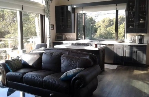 Carmel Valley Apartment | Luxurious Guesthouse with Spectacular Views