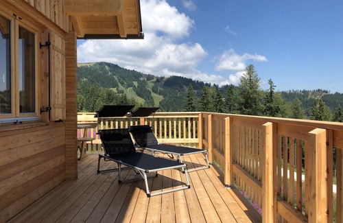 Bad Sankt Leonhard im Lavanttal House | Luxurious holiday home with sauna, directly on the ski slope