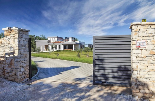 Jursici House | Luxurious home in Svetvincenat