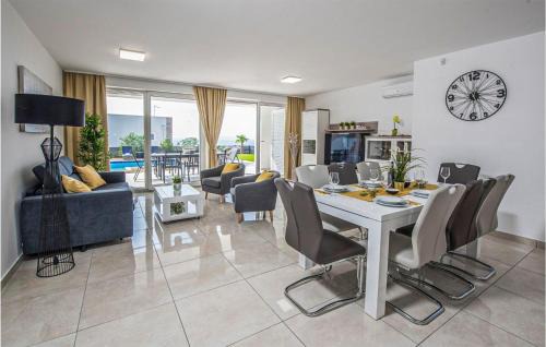 Kolanjski Gajac House | Luxurious Home In Novalja