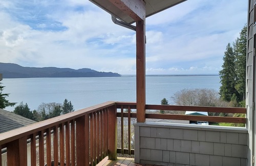 Bay City House | Luxurious Home W/Bay & Ocean Views - 2 of 3 Bdrms Masters!