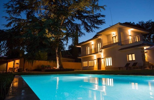 Santa Eulalia de Roncana House | Luxurious house with 5,000 m² of garden. Pool, air conditioning and barbecue.