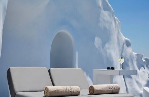 Firostefani Villa | Luxurious Imerovigli Villa | 7 Bedrooms | Caldera View | Private Pools |.