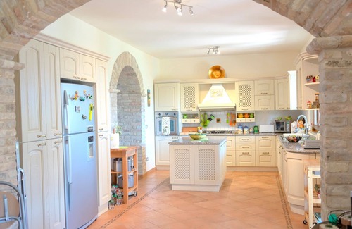 Citta Sant'Angelo Villa | Luxurious Hilltop Villa, swimming pool, glorious panoramic views and olive grove