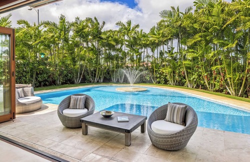 Kahala House | Luxurious Kahala Grand Splendor: Private Home w/Pool, Spa, AC & Lush Landscaping