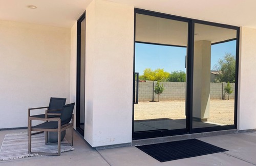 Gilbert House | Luxurious King Suite in Gilbert. Private Entrance!