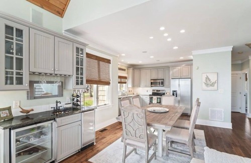 Rockwood Cottage | Luxurious Lakefront Home with a Private Saltwater Pool, Spa, & Deep-Water Dock