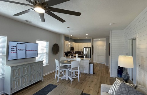 Red Hill Condo | Luxurious Legends Golf Course Condo