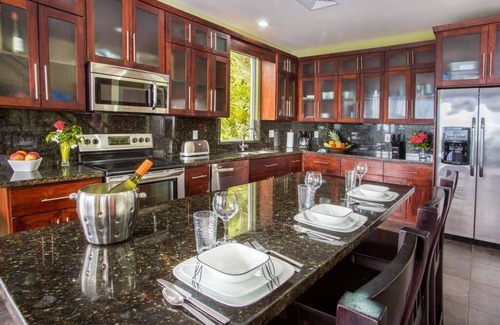 Parrita House | Luxurious Low Cost Costa Rican Villa w/Ocean View!