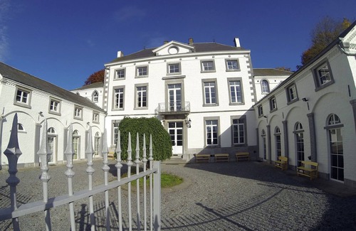 Mettet Villa | Luxurious Mettet Mansion