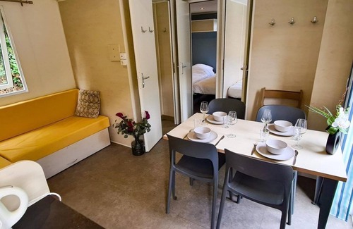 Luxembourg Ardennes House | Luxurious mobile home at Resort Walsdorf, Luxembourg, for 7 guests. Ideal for nature and culture lovers.